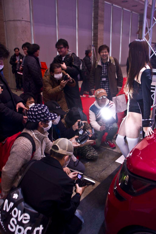 Illustration for article titled Tokyo Auto Salon 2016 - The Good, The Weird And The F*cked Up - Photodump Part 1
